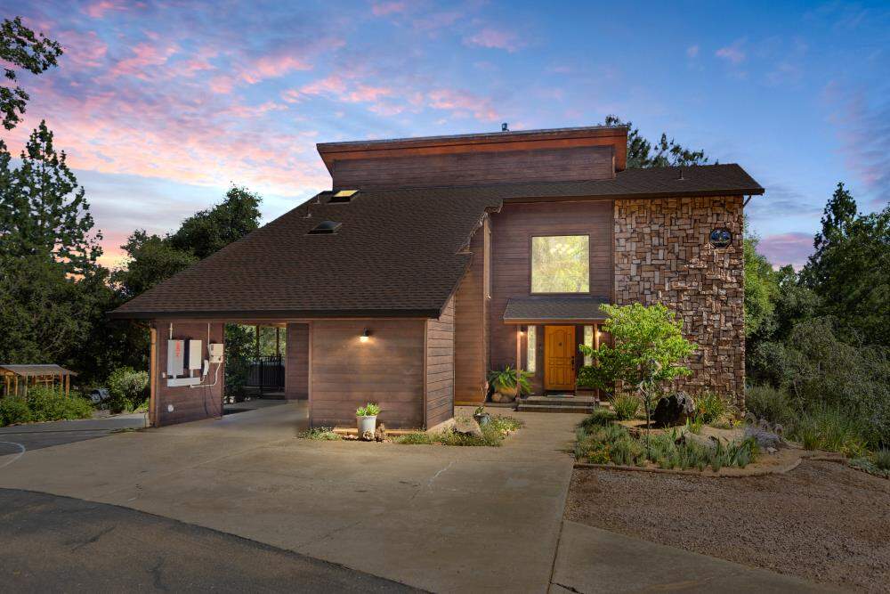 16770 Surrey Court, Sutter Creek, CA 95685