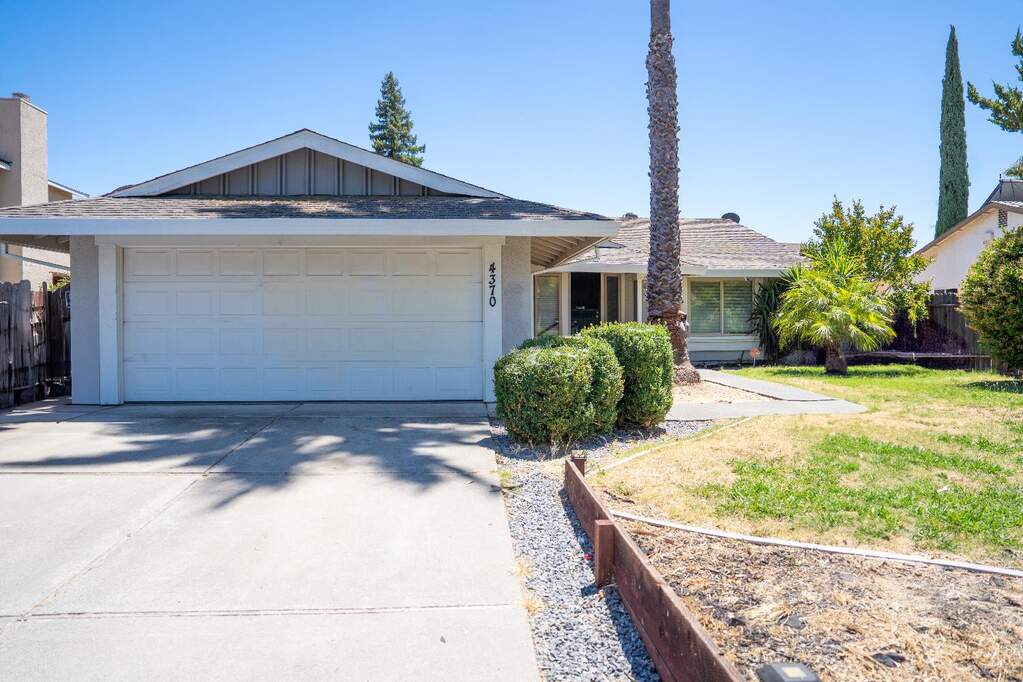 4370 Armadale Way, Sacramento, CA 95823