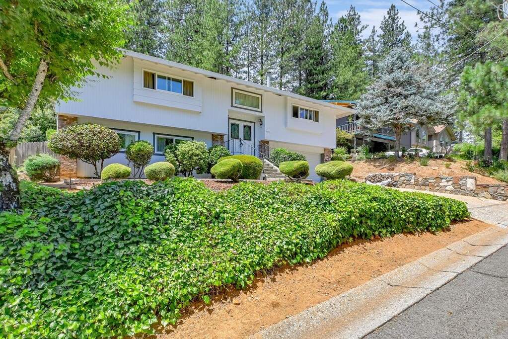 335 Rhode Island Street, Grass Valley, CA 95945