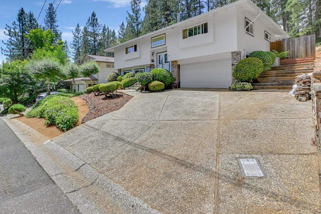 335 Rhode Island Street, Grass Valley, CA 95945