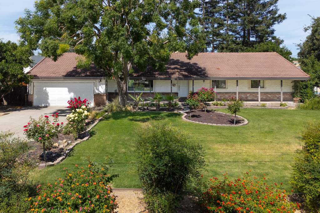 368 N Lawrence Avenue, Yuba City, CA 95991