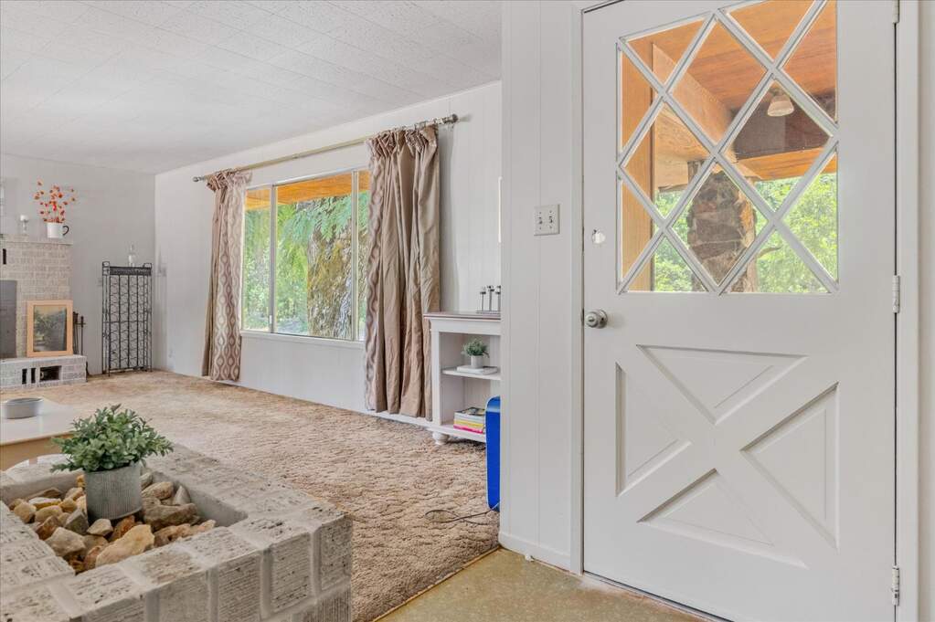 2660 Independence Road, Glencoe, CA 95232