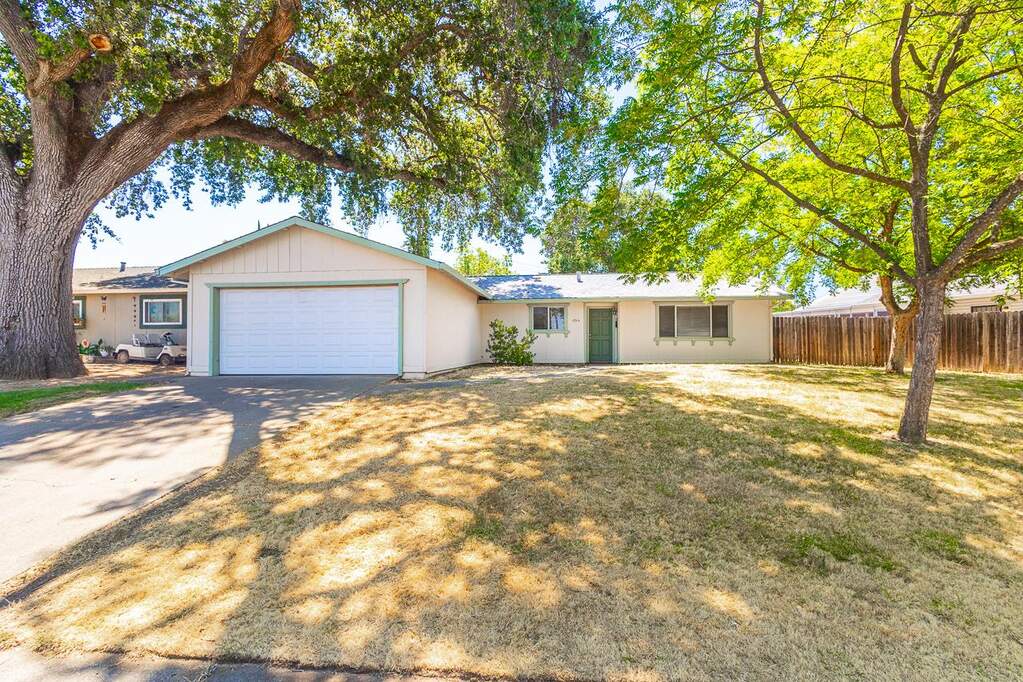 6944 Franela Way
