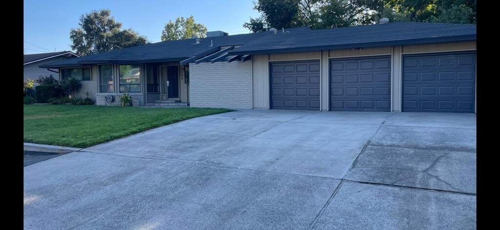 9704 Springfield Way, Stockton, CA 95212