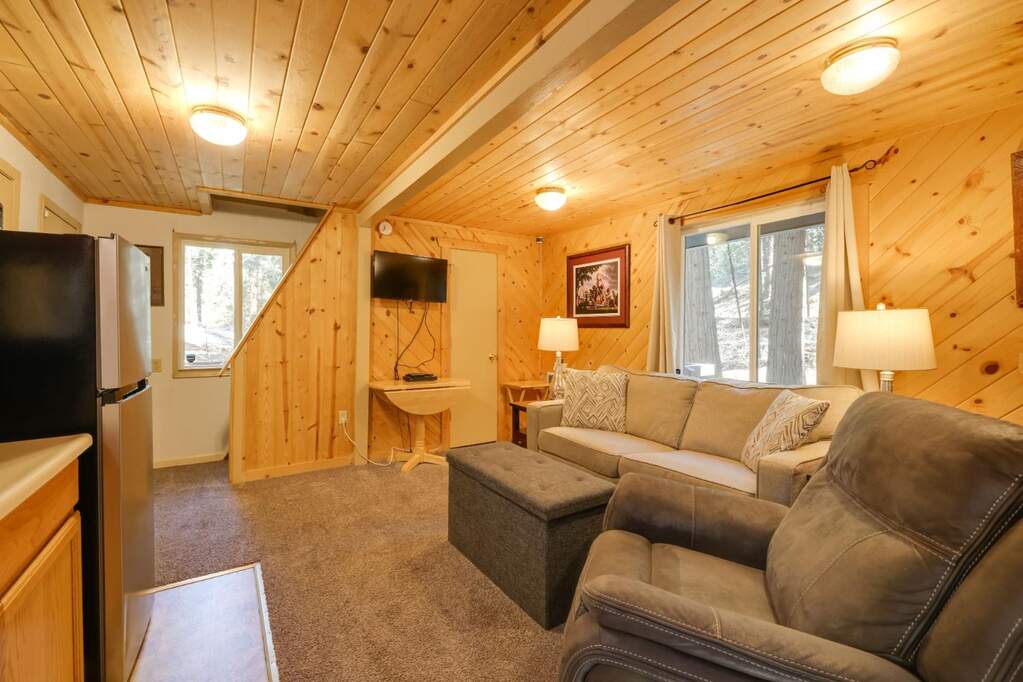 Living room area at 1160 Ponderosa Way, Arnold, CA 95223