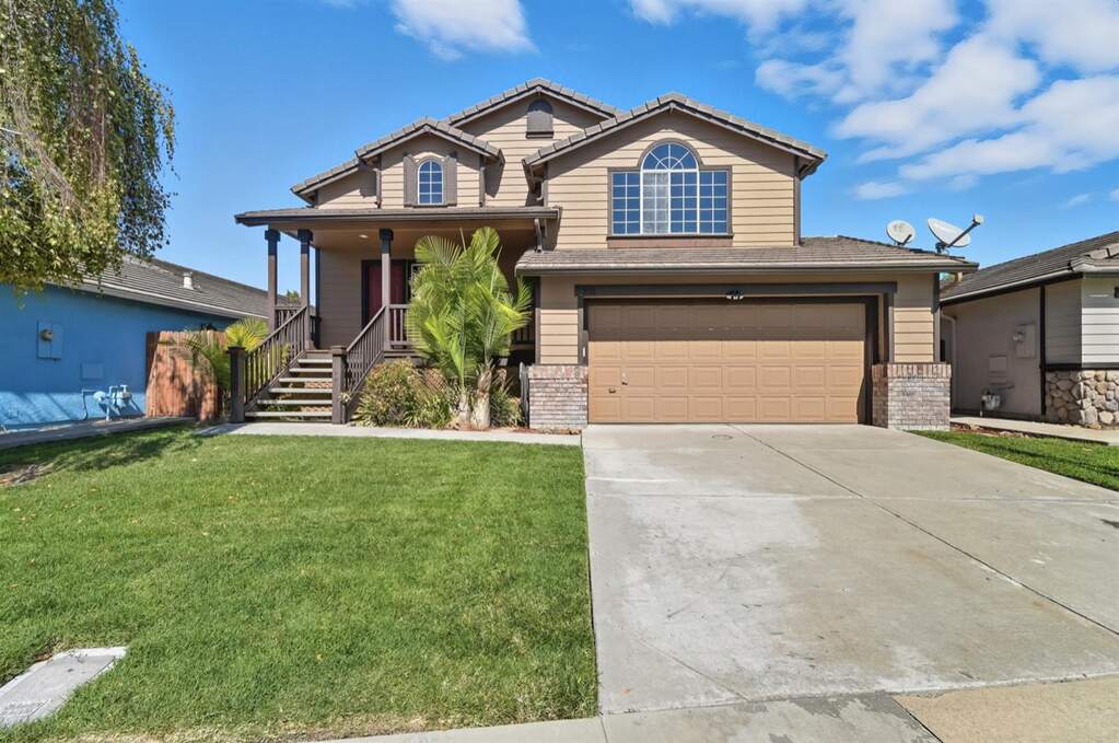 1931 Diamond Oak Way