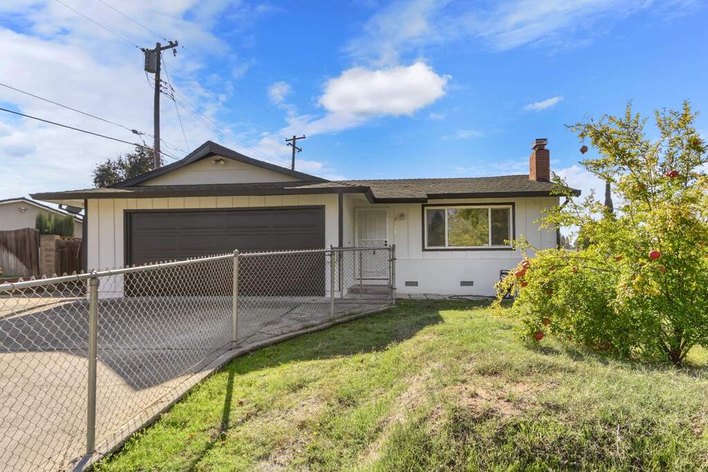 9100 Sutton Way, Orangevale, CA 95662 | MLS# 226013994 | Christie's ...