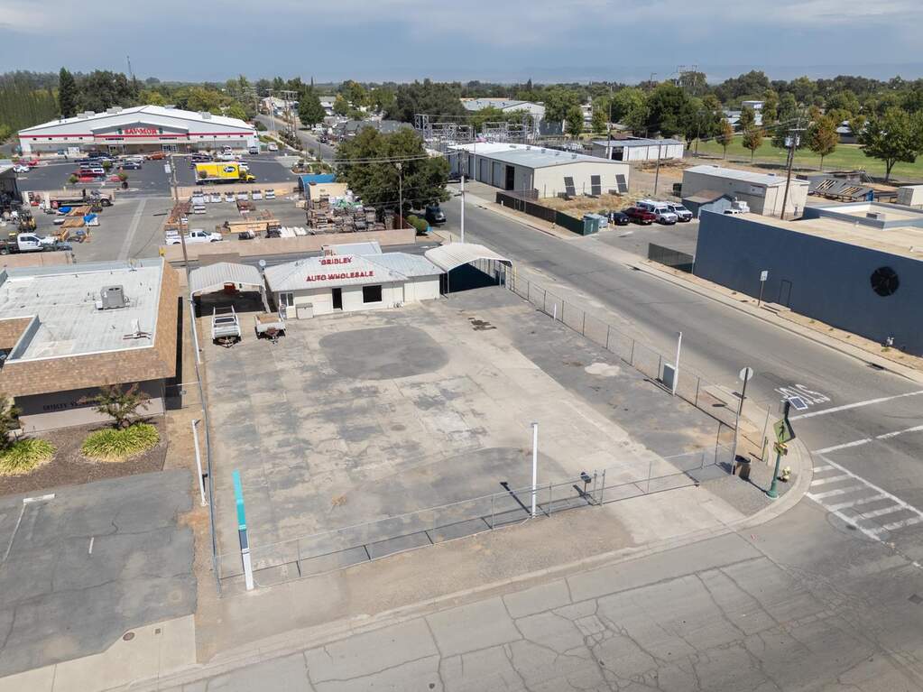 33 E Gridley Road, Gridley, CA 95948 | MLS# 226028274 | Christie's ...