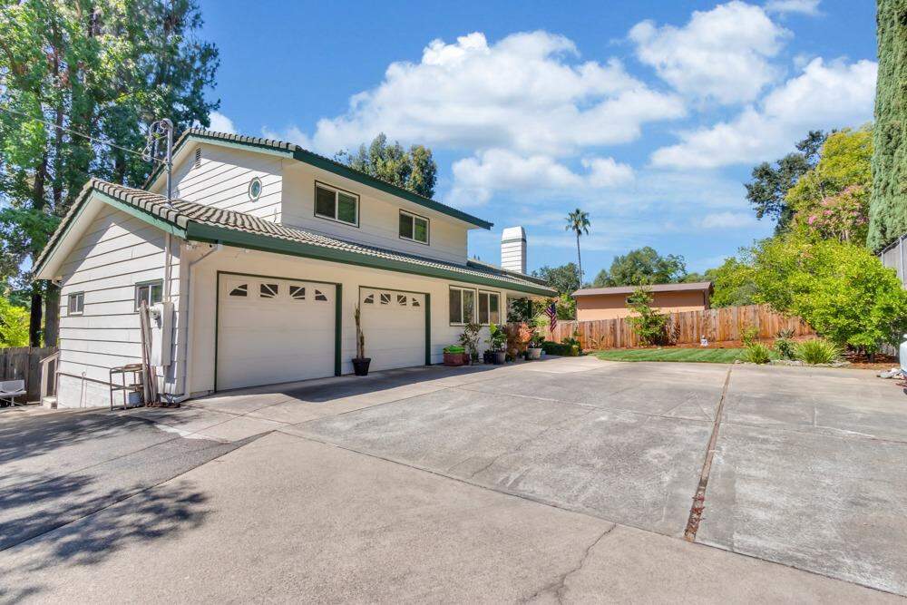 4833 Kenneth Avenue, Fair Oaks, CA 95628 | MLS# 226030256 | Christie's ...