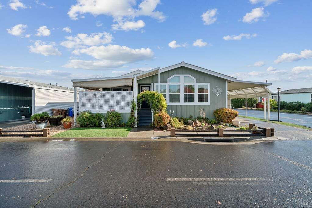 220 Daisy Drive, Napa, CA 94558