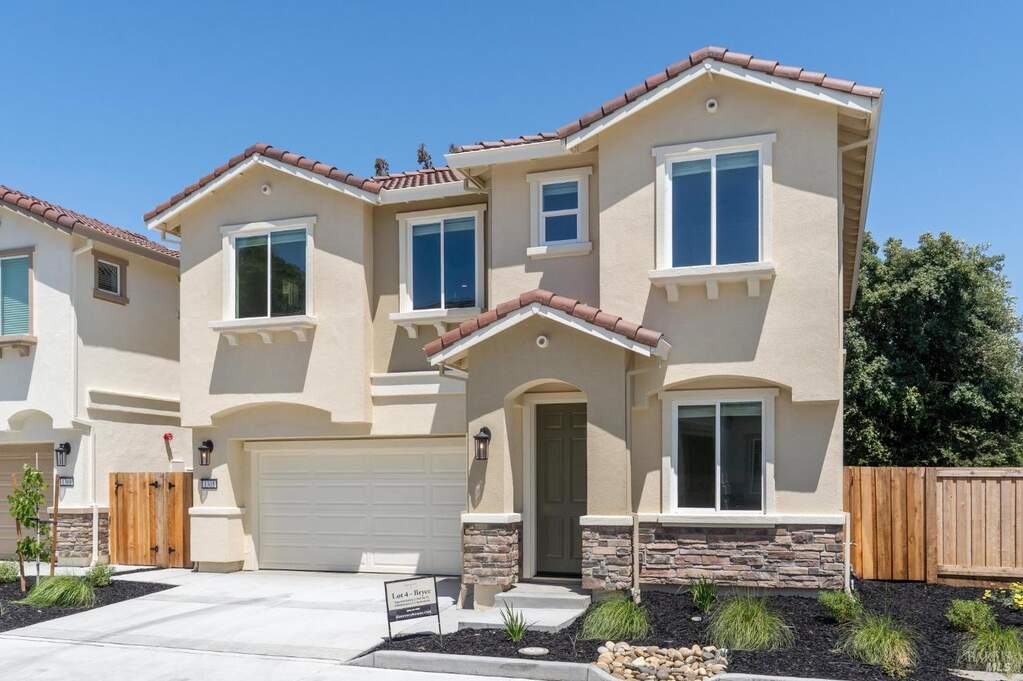 1305 Sunningdale Lane, Fairfield, CA 94533