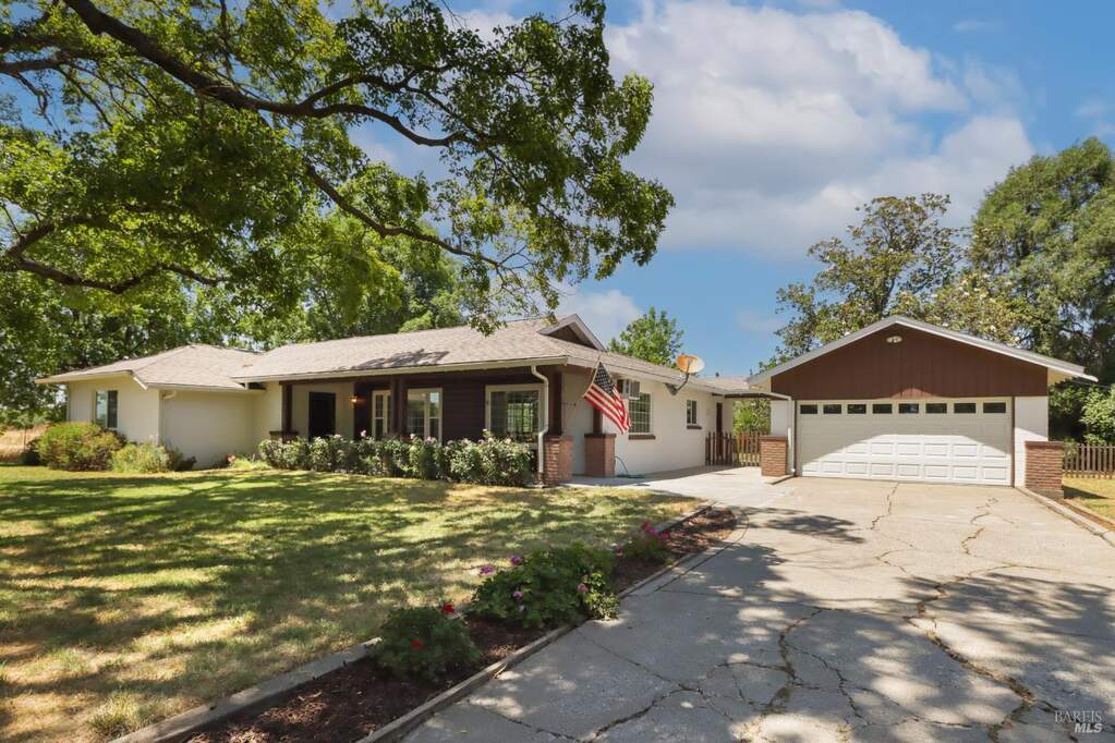 6699 Hess Lane, Dixon, CA 95620