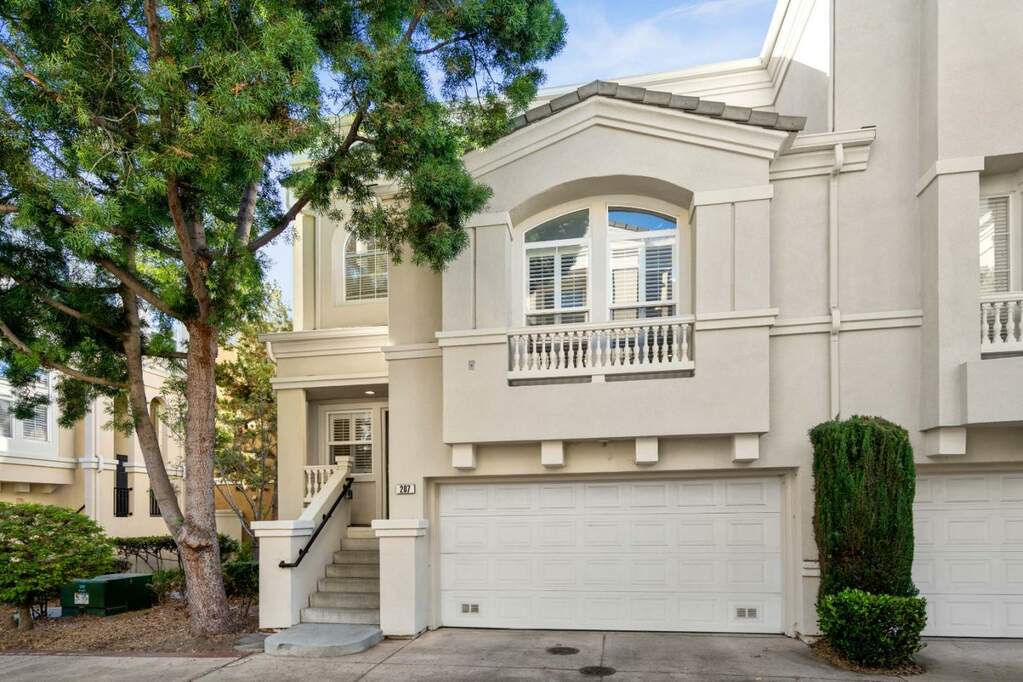 207 Rainbow Place, Milpitas, CA 95035