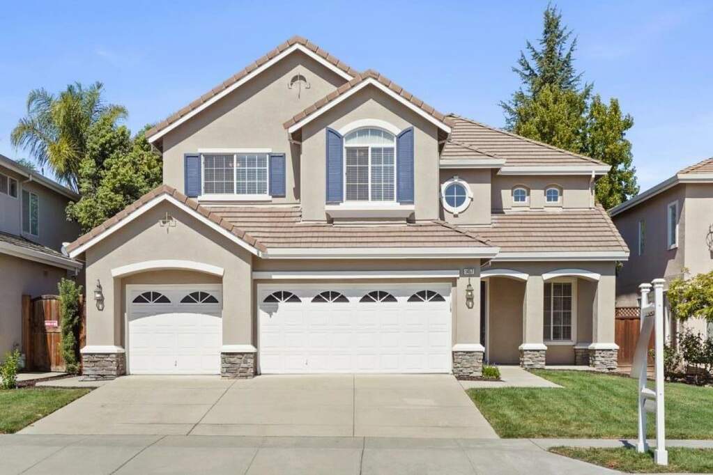 1457 Finch Lane, Gilroy, CA 95020