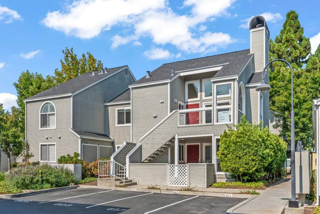 809 Portwalk Place, Redwood Shores, CA 94065