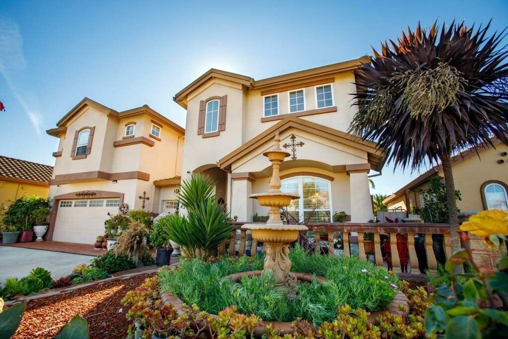 424 Victoria Avenue, Salinas, CA 93906