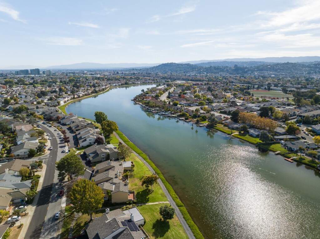 160 Beach Park Blvd, Foster City, CA 94404