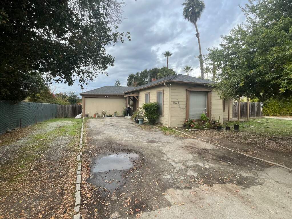 2321 7th Avenue, Santa Cruz, CA 95062