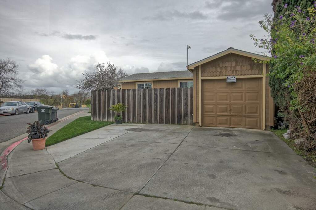 704 Garner Avenue #1, Salinas, CA 93905