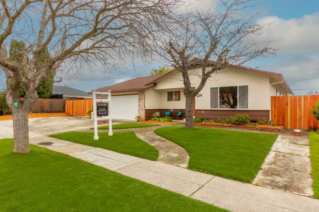 924 November Drive, Cupertino, CA 95014