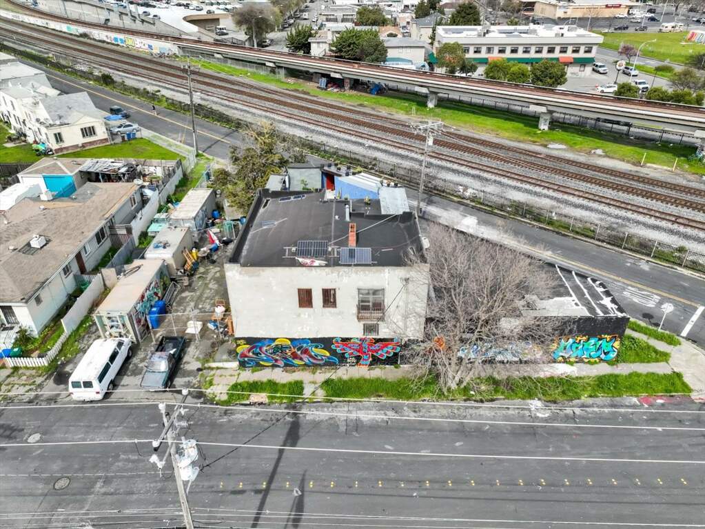 111 Espee Avenue, Richmond, CA 94801