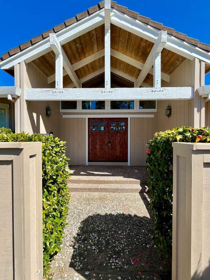 6 Caribou Court, Monterey, CA 93940