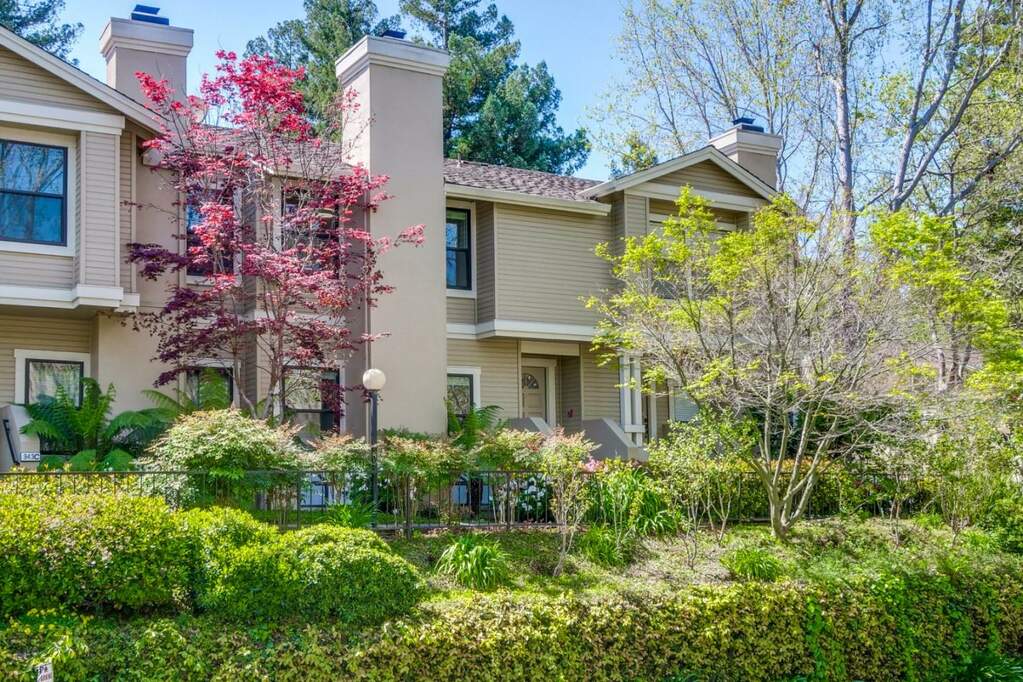 943 La Mesa Terrace #B, Sunnyvale, CA 94086