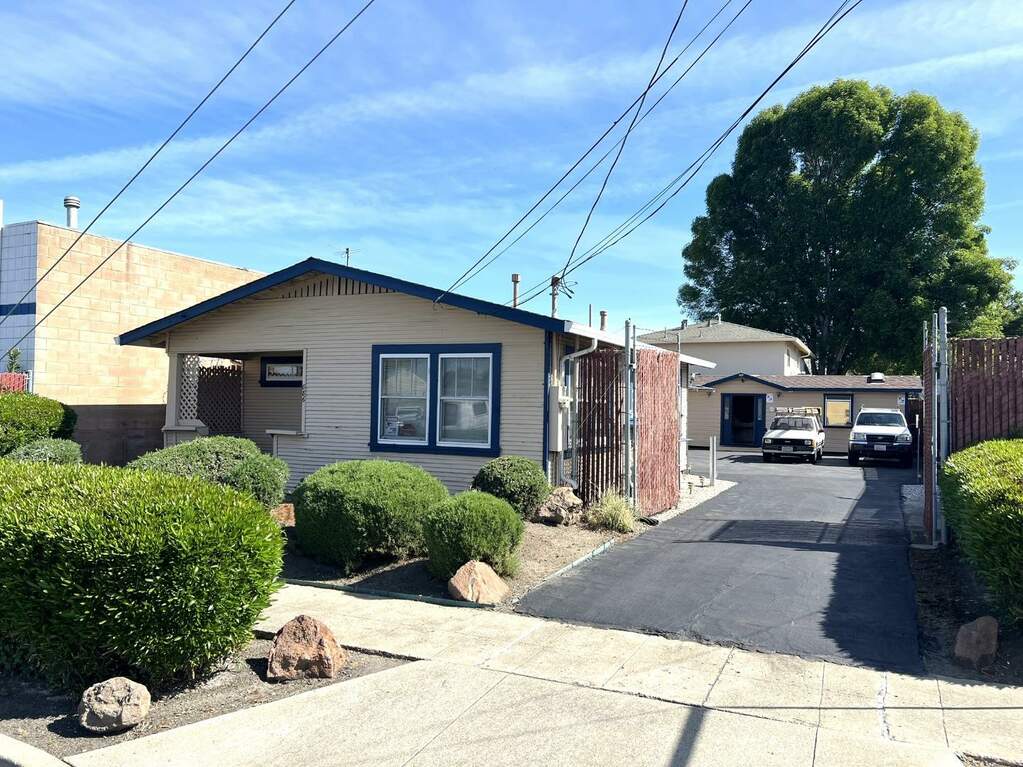 886 Chestnut Street, San Jose, CA 95110