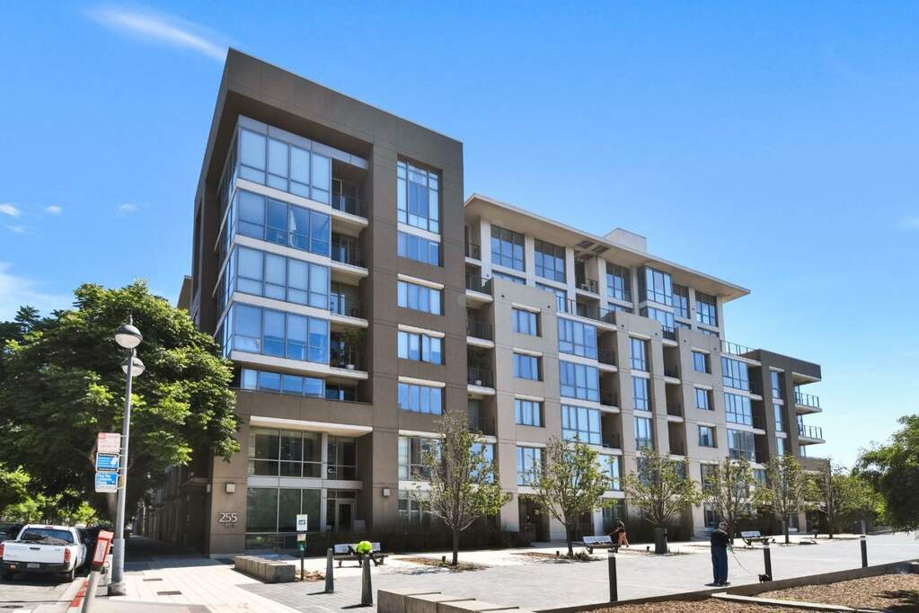 255 Berry Street #414, San Francisco, CA 94158