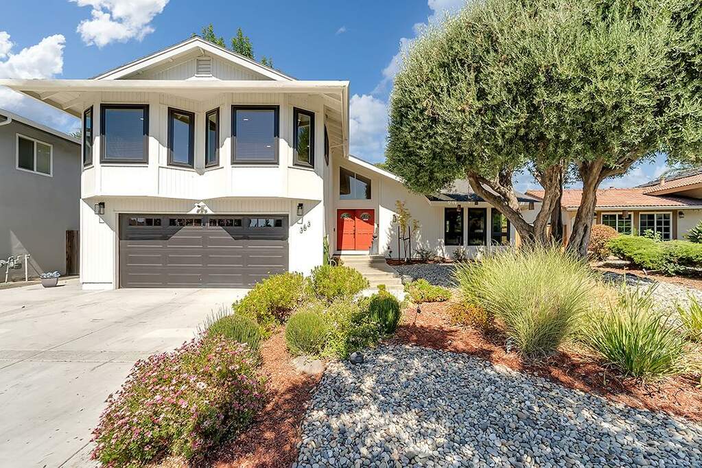 363 Avenida Arboles