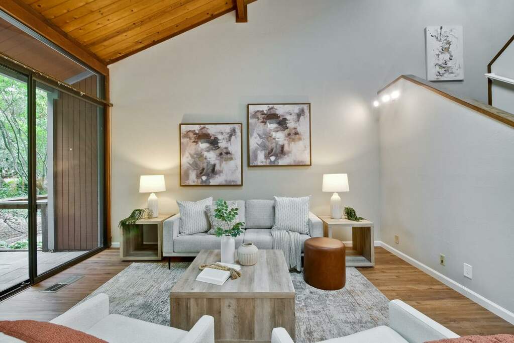 322 Central Avenue, Mountain View, CA 94043