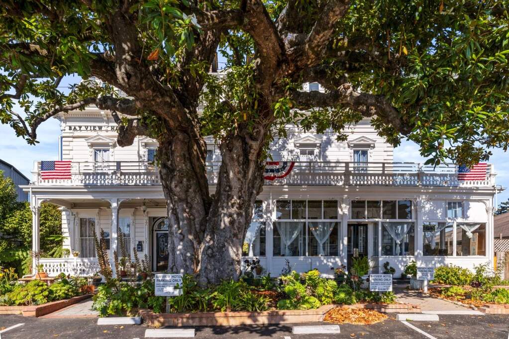 8041 Soquel Drive, Aptos, CA 95003