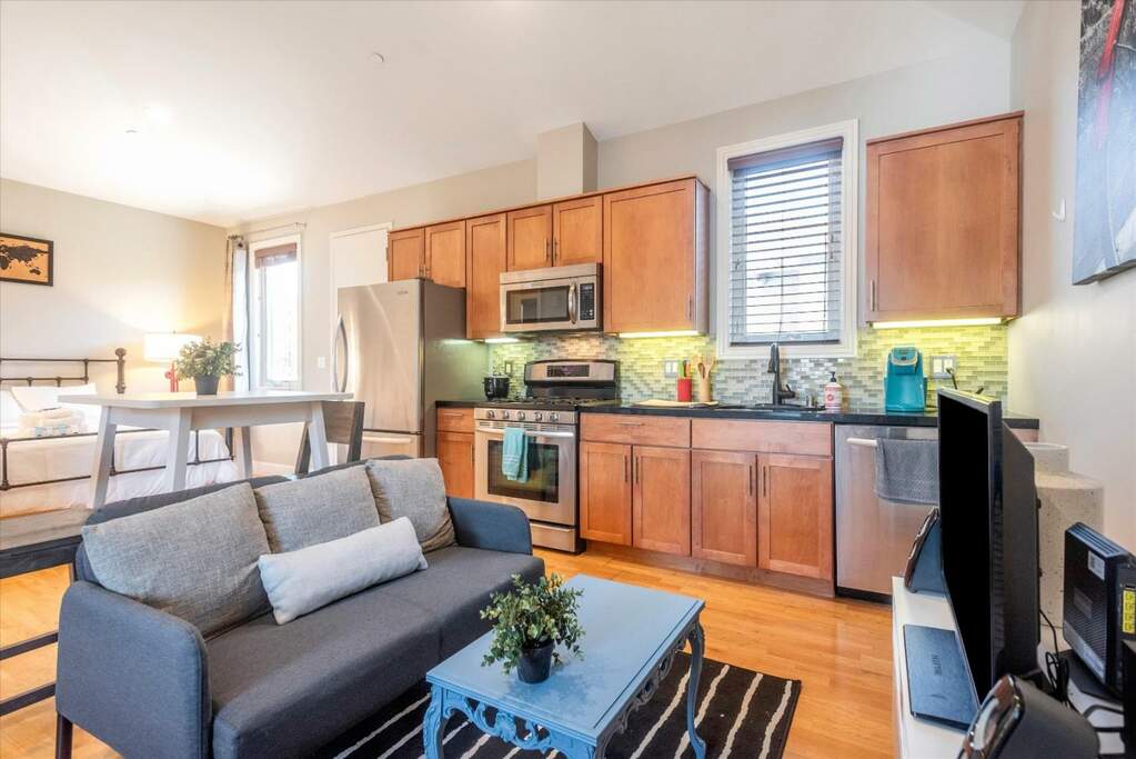 21 S Claremont Street #13, San Mateo, CA 94401