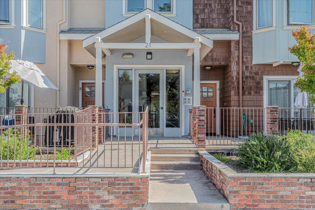21 S Claremont Street #13, San Mateo, CA 94401