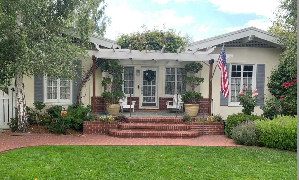 1544 Carol Avenue, Burlingame, CA 94010