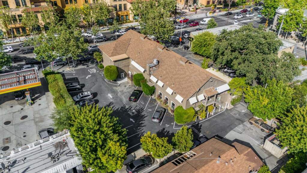 241 El Camino Real, Menlo Park, CA 94025