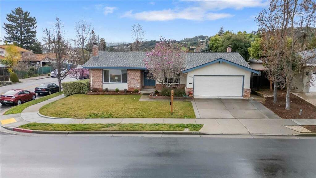 21836 Hyannisport Drive, Cupertino, CA 95014