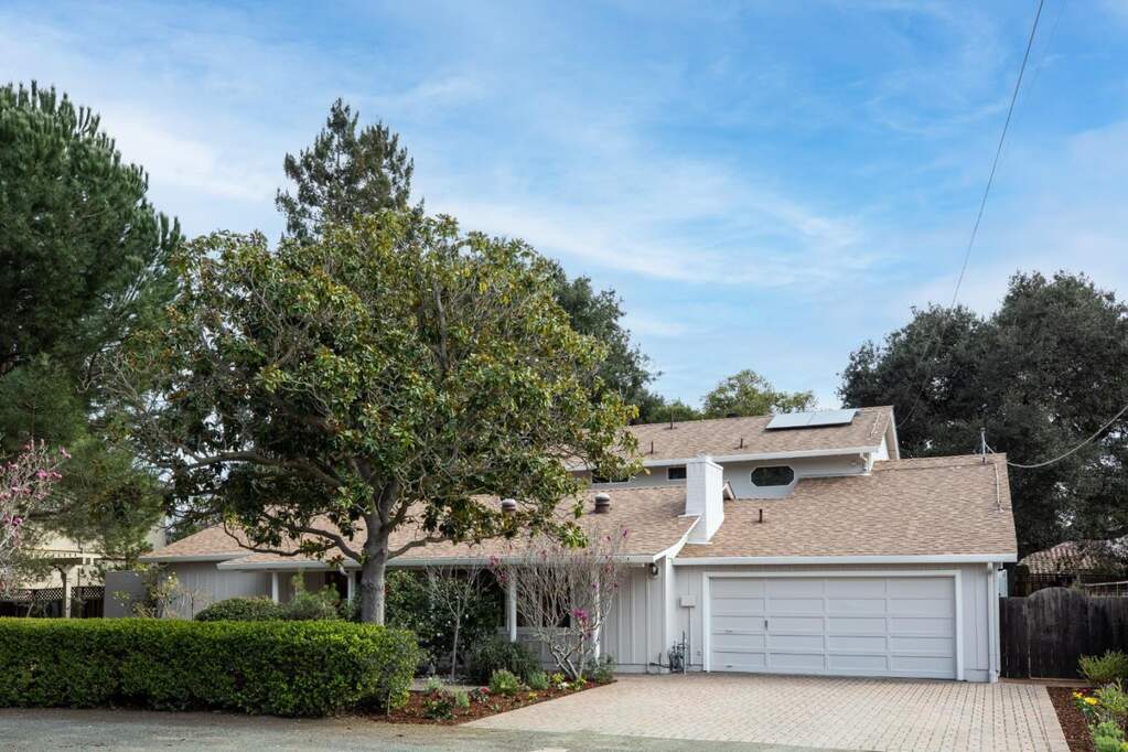 966 Clinton Road, Los Altos, CA 94024