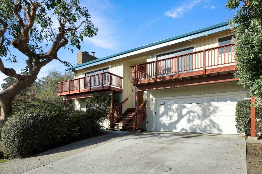 801 Buena Vista Street, Moss Beach, CA 94038