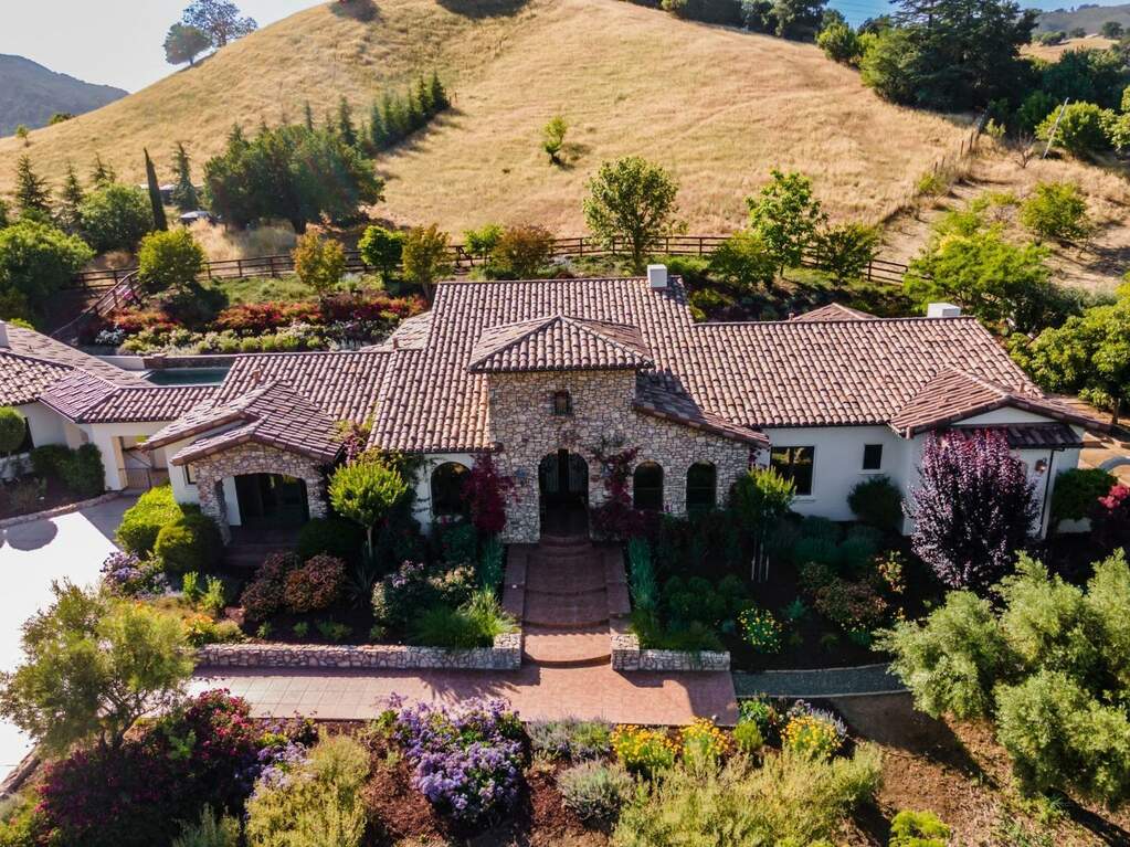 1605 W Edmundson Avenue, Morgan Hill, CA 95037