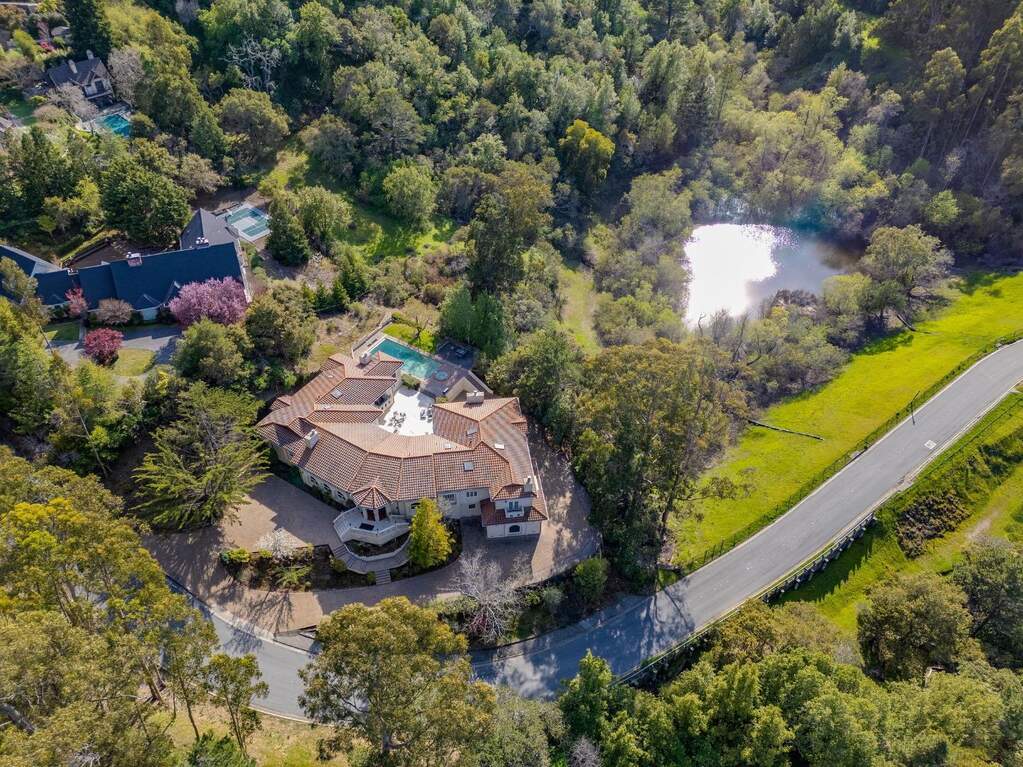 1035 Macadamia Drive, Hillsborough, CA 94010