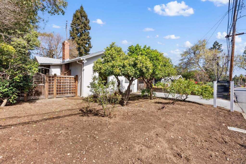 636 Cambridge Avenue, Menlo Park, CA 94025
