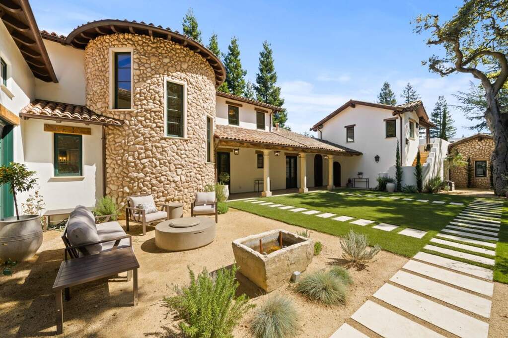 893 Laverne Way, Los Altos, CA 94022