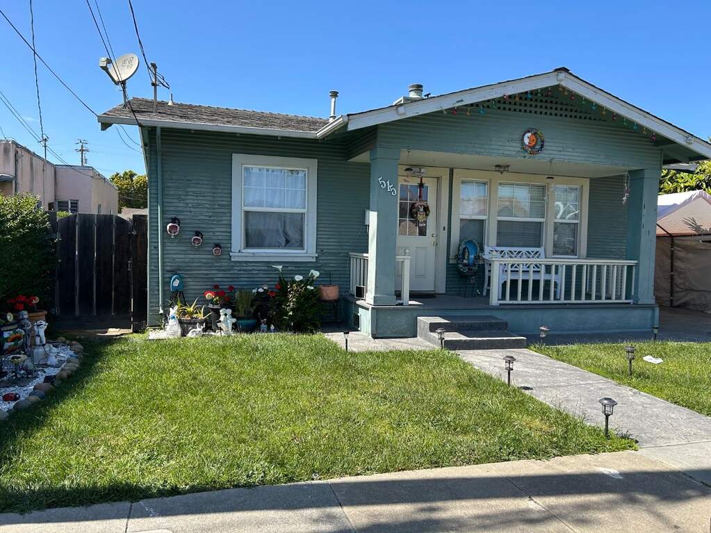515 Mckenzie Avenue, Watsonville, CA 95076