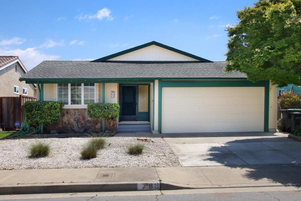 786 Bronte Avenue, Watsonville, CA 95076
