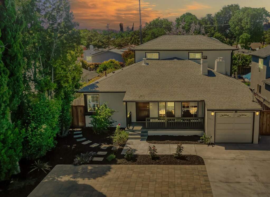 1135 Sevier Avenue, Menlo Park, CA 94025