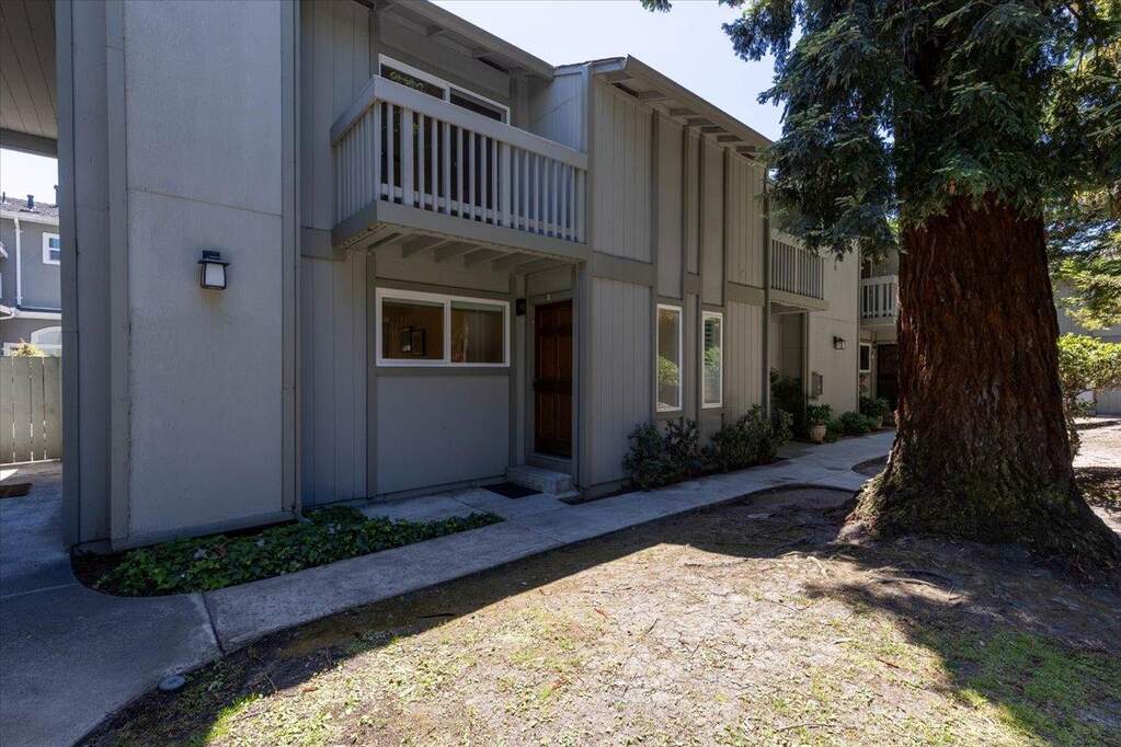 83 Devonshire Avenue #3, Mountain View, CA 94043