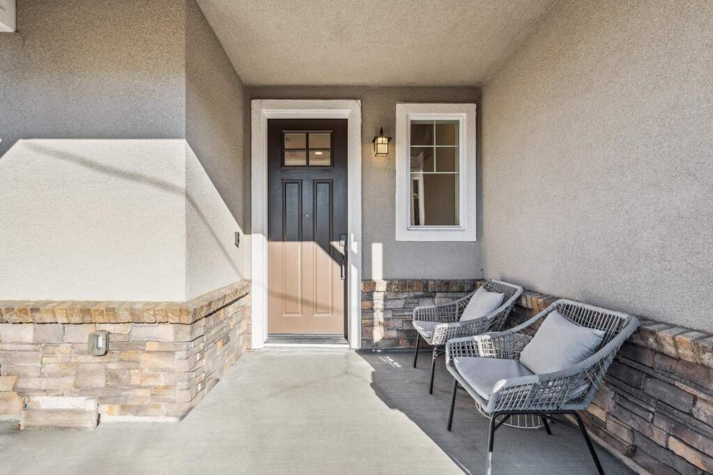 2709 Delaney Court, Castro Valley, CA 94546