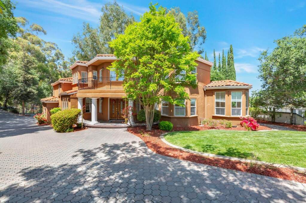 12189 Parker Ranch Road, Saratoga, CA 95070