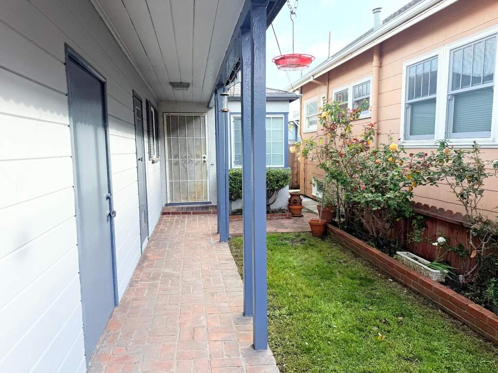 1813 Lincoln Avenue, Alameda, CA 94501